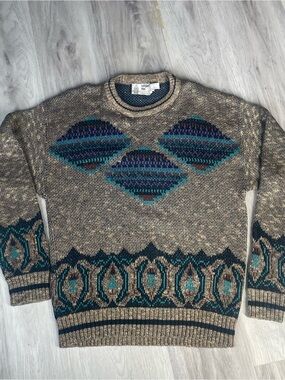 London Fog Brown Crewneck Sweater with Teal & Navy Geometric Pattern